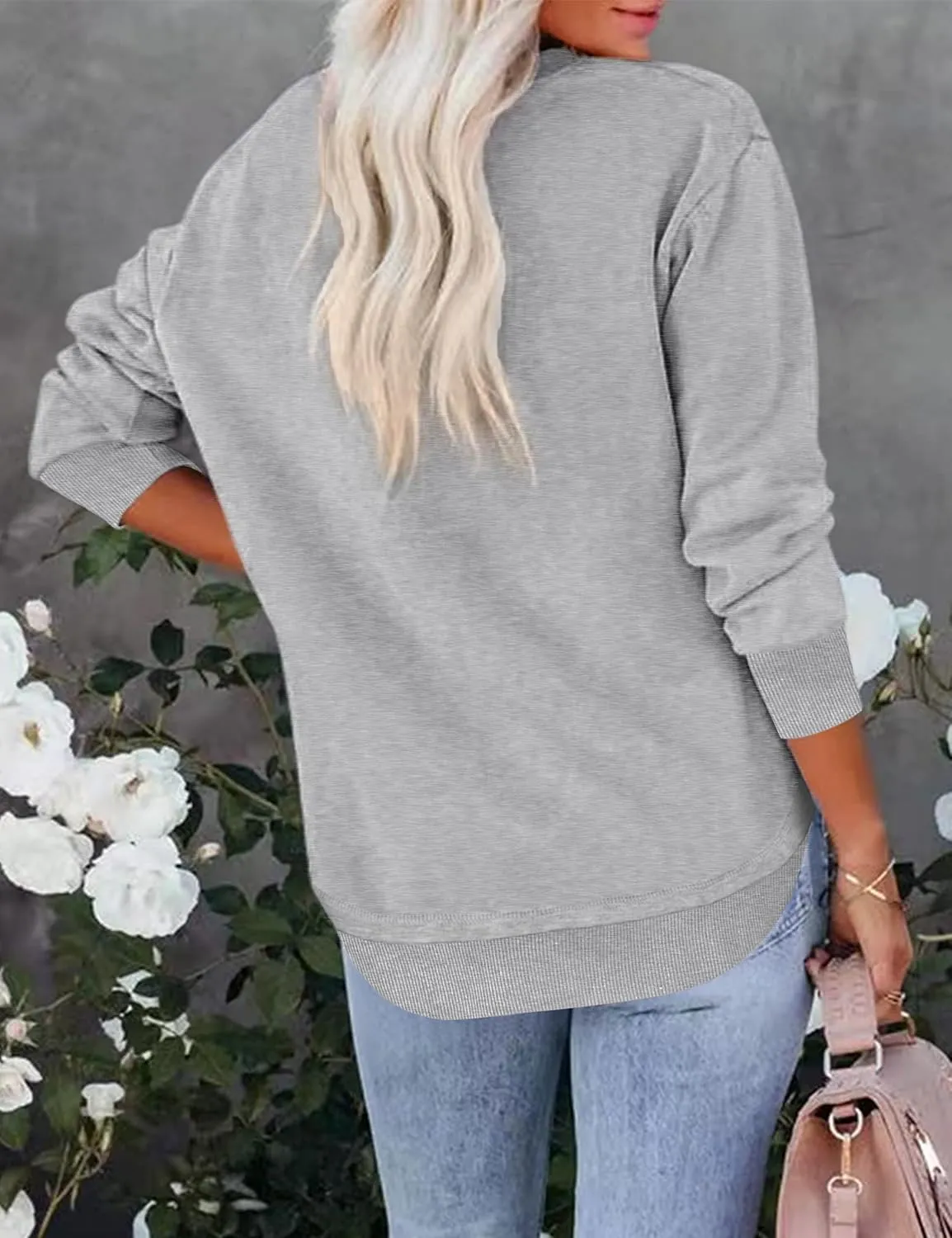 NECIOUS Womens Christmas Sweatshirt 2024 Graphic Xmas Top Merry Christmas Sweatshirt For Women Fall Winter Pullover