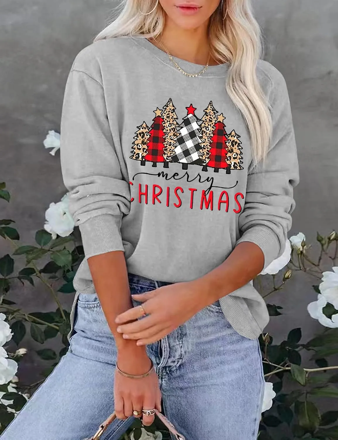 NECIOUS Womens Christmas Sweatshirt 2024 Graphic Xmas Top Merry Christmas Sweatshirt For Women Fall Winter Pullover